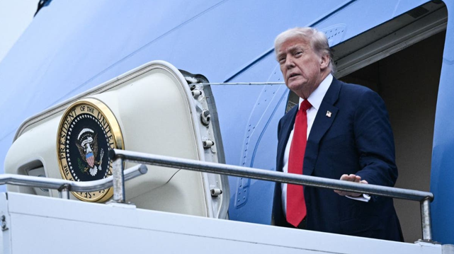 特朗普专机着陆区视线范围内发现可疑“狩猎架”