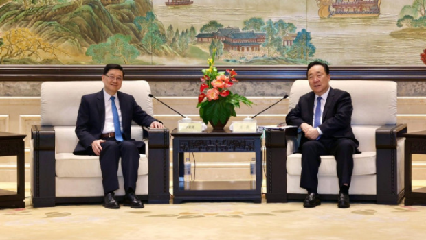 李家超与浙江省委书记王浩共同出席浙港合作会议首次会议。 李家超与浙江省委书记王浩共同出席浙港合作会议首次会议。