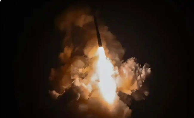 美试射“民兵3”洲际导弹，回应俄近期频频“核亮剑”？