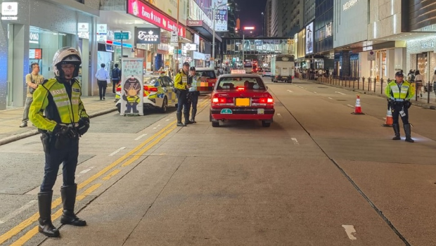 截查可疑车揭贩毒酒驾 截查可疑车揭贩毒酒驾