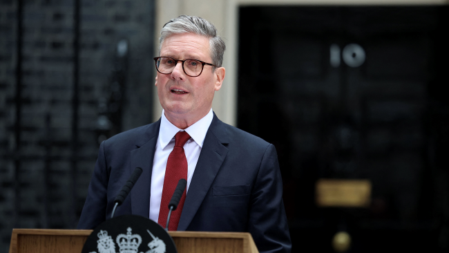 英国首相：承认巴勒斯坦国是加沙停火步骤之一