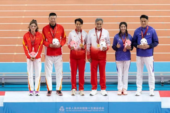 刘景扬回应“没有教练”