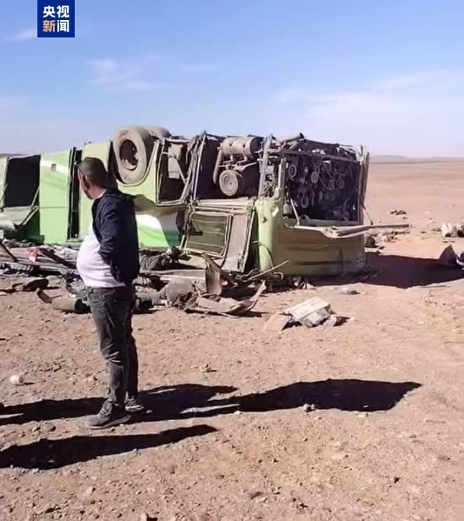 阿尔及利亚发生交通事故致9死10伤