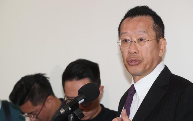 点击查看大图 台军方承认“海鲲”号潜艇跳票