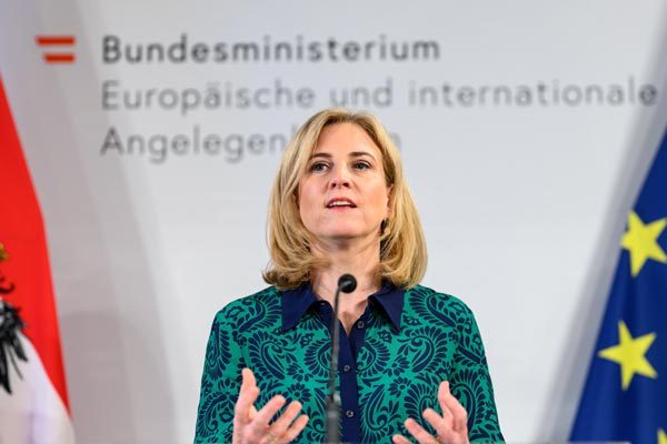 奥地利外长怂恿中国劝俄罗斯和谈