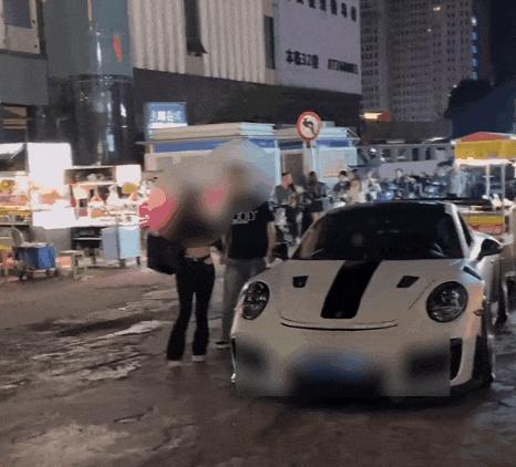 “抓小三怒踩保时捷”系租车公司虚构