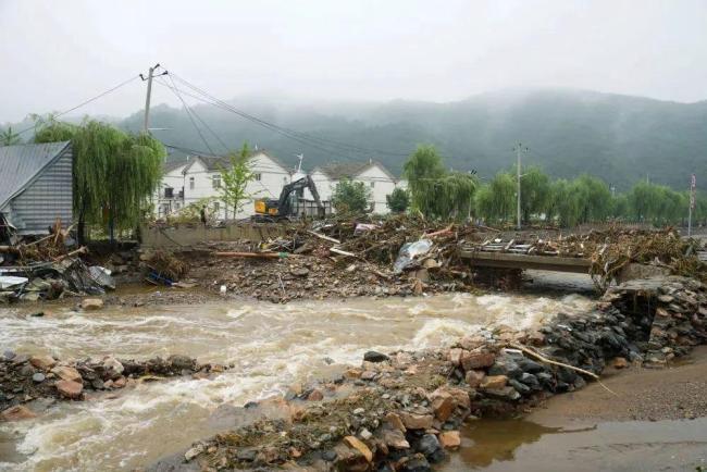 被洪水泡过的房子还能住吗?需要注意什么? 专业检查与彻底消毒至关重要