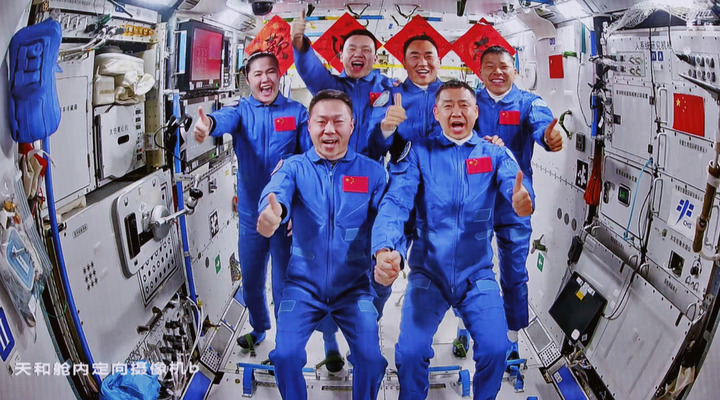 俄媒:身处星辰大海的中国