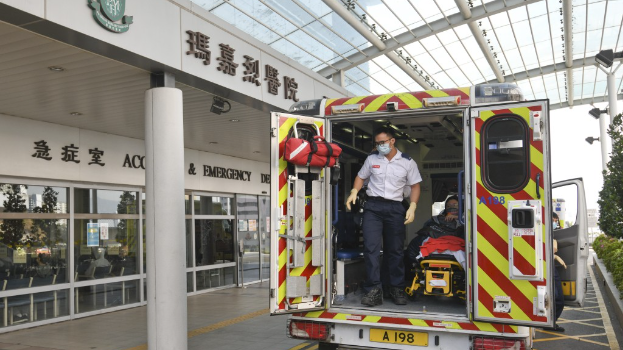 田北辰翻查数据，过去3年仅约三成急症室病人经救护车送抵。资料图片