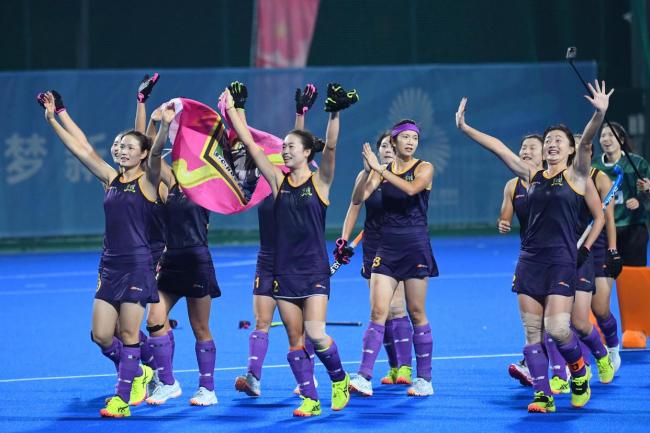 四川女曲姑娘十五运夺魁