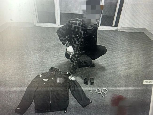 5男子开假“派出所”获刑