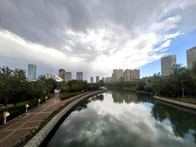 “原拆原建”能否激活老破小？房产专家：它将成危旧房改造主流路径