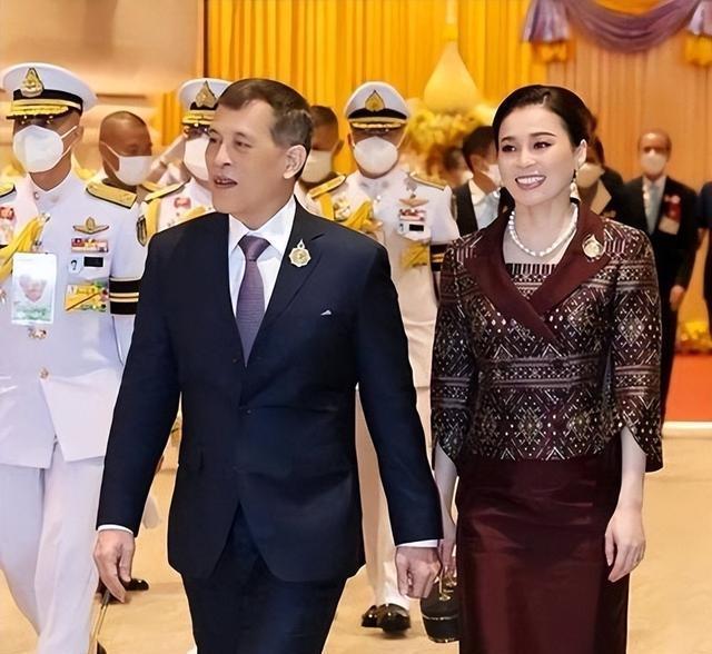 泰国国王有个中文名字