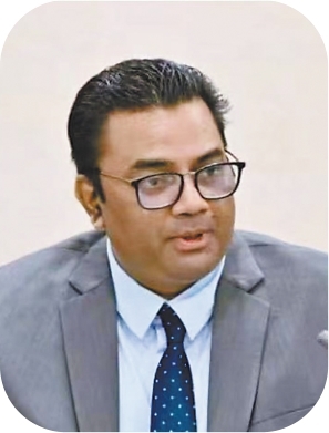 “中国正走在符合自身国情的发展道路上”