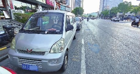 长沙有车主路边停车费欠费超万元