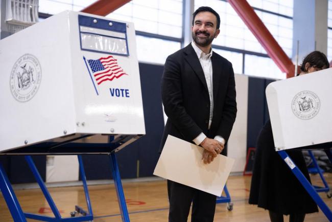 34岁马姆达尼当选纽约市长