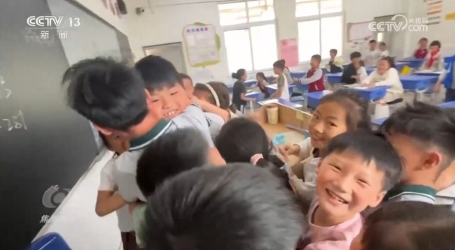 焦点访谈|分数之外,如何守护青少年身心健康?