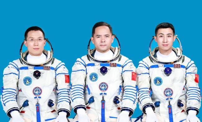 神二十一3.5小时太空对接难度有多大