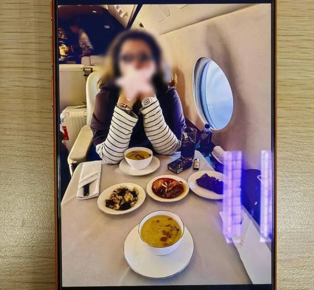 黄某社交平台分享的照片