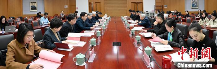 教育领域专家学者探讨弘扬教育家精神
