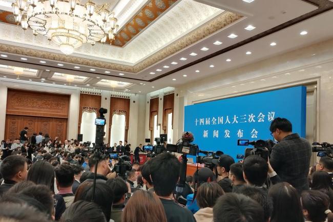 全国人大发布会回应13个问题