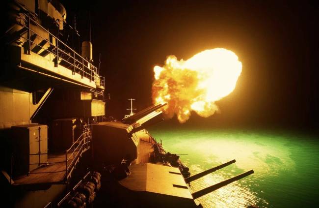 专家：美随时对委内瑞拉打响第一枪