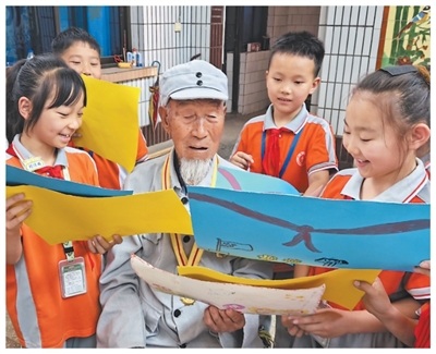 “是老百姓的支持,让我们夺得了胜利”(时空对话)