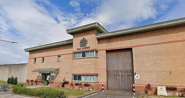 女子监狱曝狱警性侵囚犯丑闻