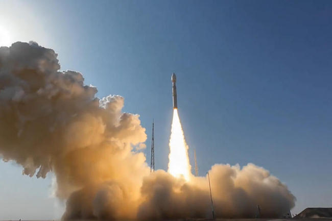 一箭三星！力箭一号遥八运载火箭发射成功