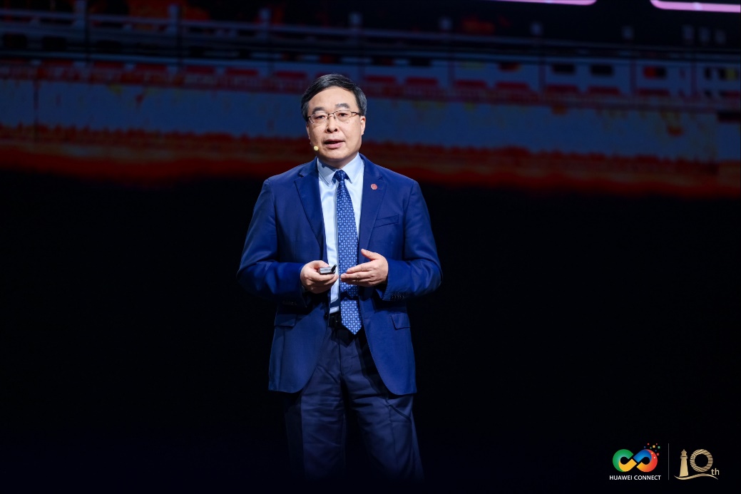产教融合新范式:上海交大与华为共建世界级AI应用生态圈 产教融合新范式:上海交大与华为共建世界级AI应用生态圈