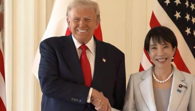 中国战区亮刀，对日称呼有变化，高市被日本民众唾弃