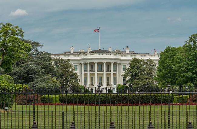 从宣布到取消 特朗普与普京会晤为何被 急踩刹车 