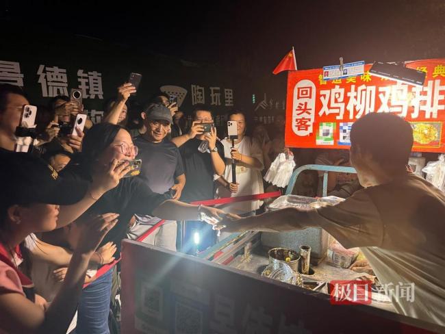 鸡排哥回应嘴唇发紫发白