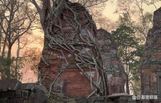 泰柬冲突急转直下 世界三个没想到