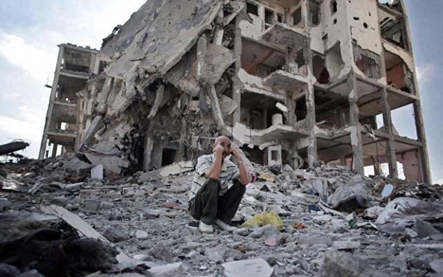 环保少女再赴加沙获多国海军支援