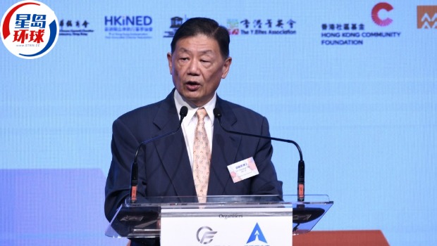 胡晓明今早在电台节目称,认为事情中没有涉及程序问题,看不到有任何事需要处理。资料图片 胡晓明今早在电台节目称,认为事情中没有涉及程序问题,看不到有任何事需要处理。资料图片