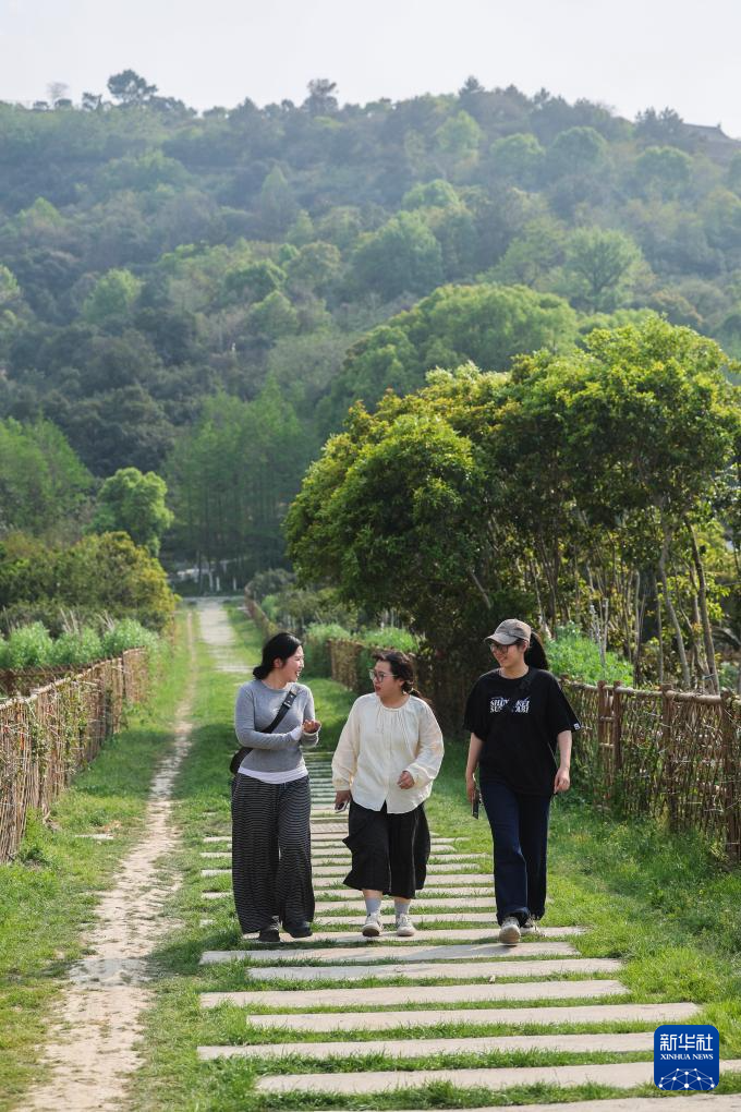 浙江慈溪：城市闲置空间变身公共文化场所