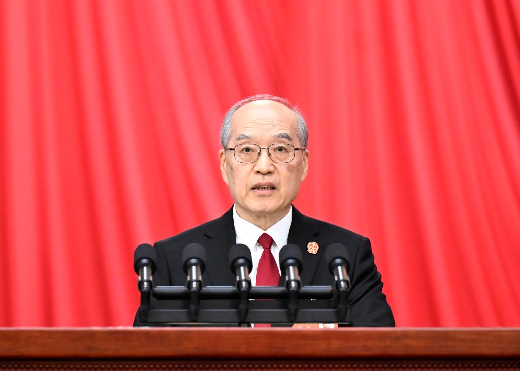  3月8日，十四届全国人大三次会议在北京人民大会堂举行第二次全体会议。最高人民法院院长张军作最高人民法院工作报告。新华社记者 申宏 摄