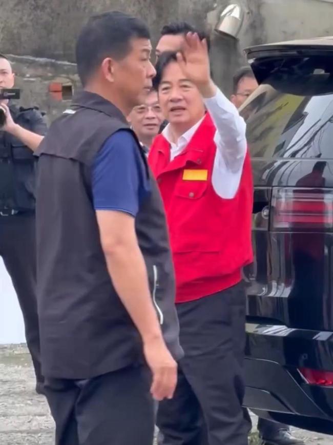 台南市长现身灾区被民众怒呛