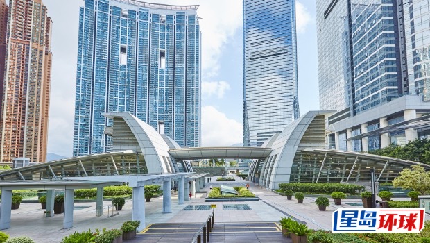 有内地高才透过香港一间大型地产代理,以每月近5万元承租一个九龙站上盖屋苑单位,岂料状况未如理想。 有内地高才透过香港一间大型地产代理,以每月近5万元承租一个九龙站上盖屋苑单位,岂料状况未如理想。