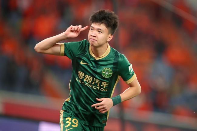山东4-2浙江 王钰栋梅开二度
