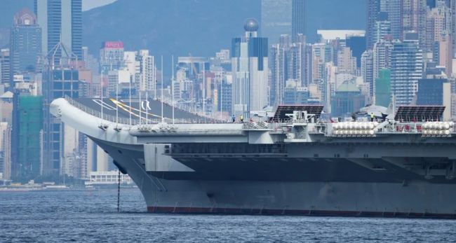 国防部：“东方之珠”再次掀起“航母热”