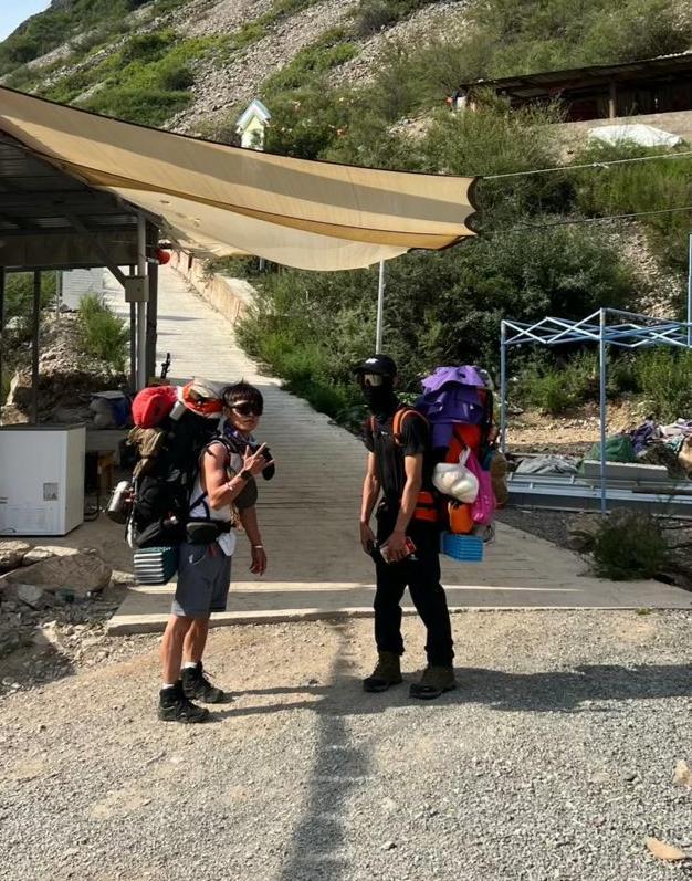 2人徒步梅里雪山大环线失联超120天