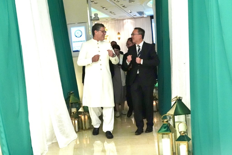 林定国出席巴基斯坦日酒会 。 林定国出席巴基斯坦日酒会 。