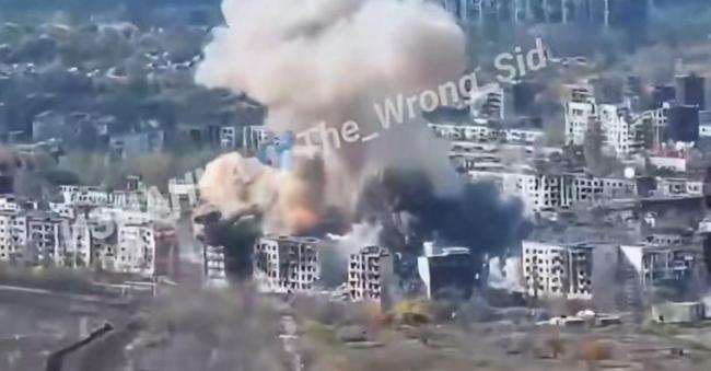 俄军FAB‑3000命中米尔诺格勒阵地，乌第38旅伤亡惨重，地面工事几近覆灭