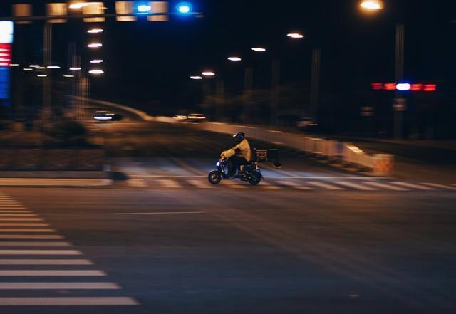 无社保骑手治病花45万起诉公司