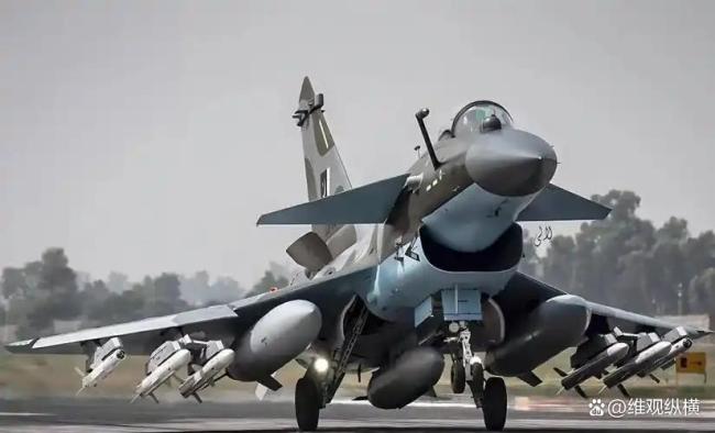 歼10C“金头盔”三连冠说明什么