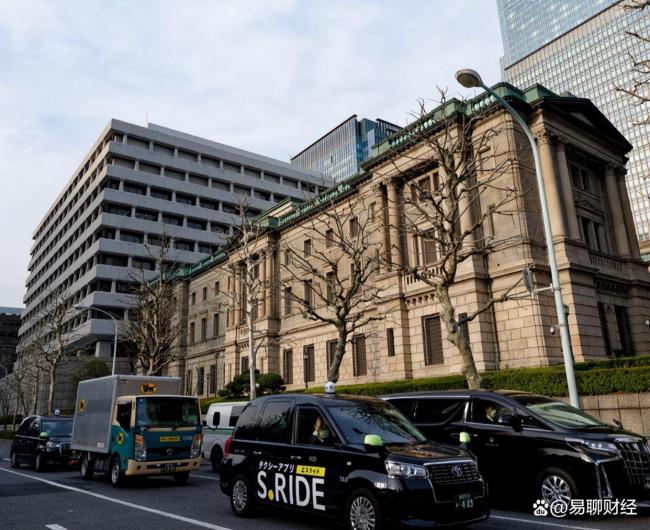 日本央行的逆风局