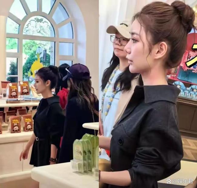 11岁小玥儿和继母现身北京,打扮青春洋气,神似大S,长得好漂亮