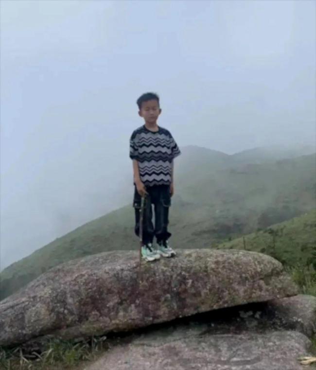 8岁男童爬山失踪超80小时 发现孩子走失立即这样做
